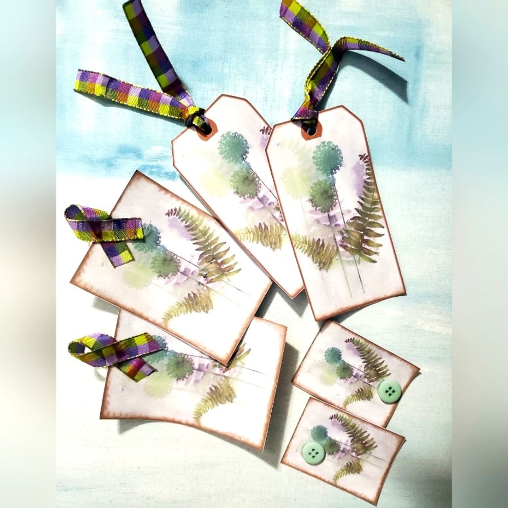 😀 HAND CRAFTED Set of 6 paper tags bookmarks journal cards fern plant
